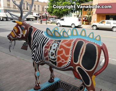 animal sculpture art on the street in one of oregons cool downtown districts