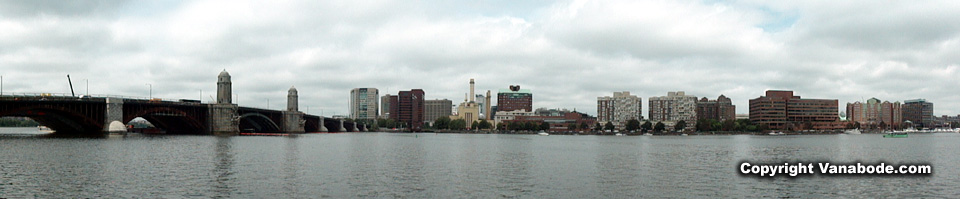 picture of longfellow bridge in boston massachusetts