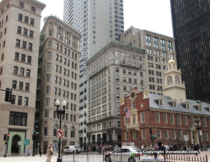 picture of the old state house in boston