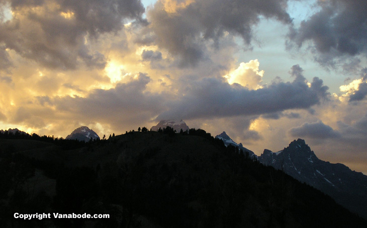 picture of evening sky in grand teton national park wyoming