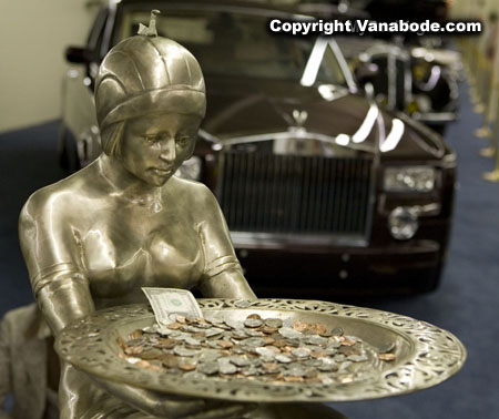 The Imperial Palace auto collection money goddess picture