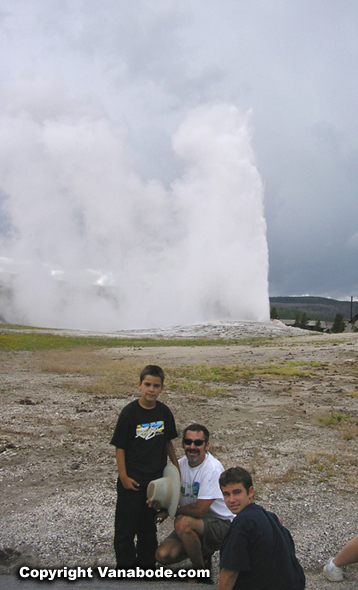 Old Faithful Yellowstone picture