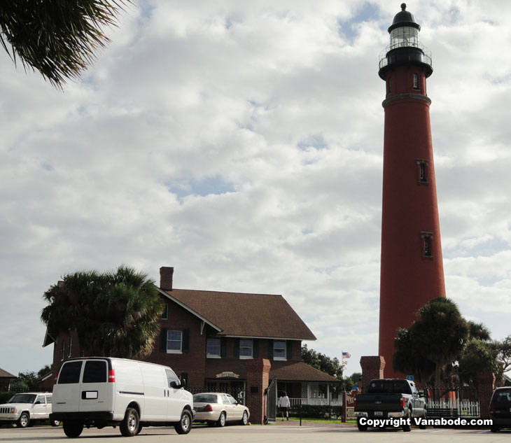 ponce lighthouse at daytona beach inlet picture