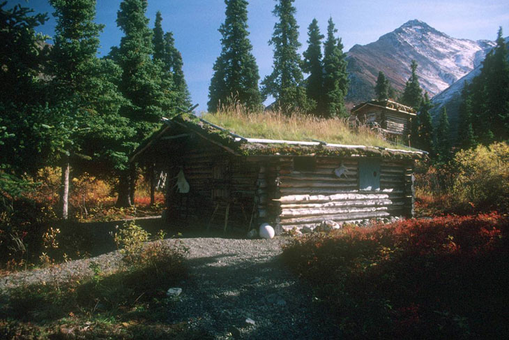 picture taken of proennekes cabin in Lake Clark Park in Alaska