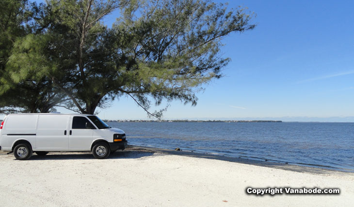 waterfront parking on sanibel island picture