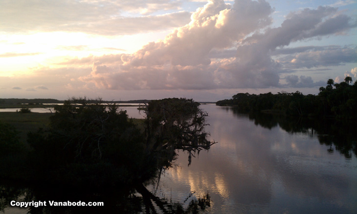 tomoka state park picture shows great water and fishing location