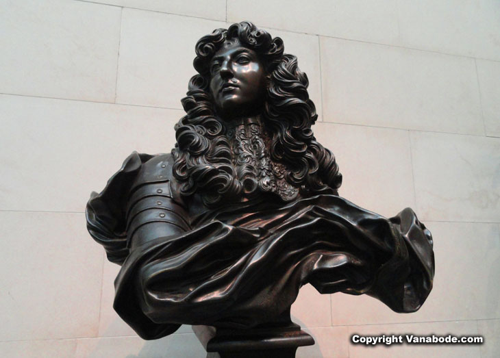 Washington DC's Portrait Gallery sculpture bust of male