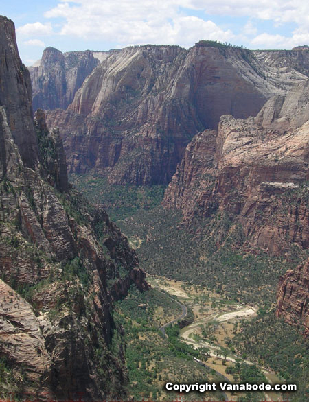 zion canyon from observation trail picture